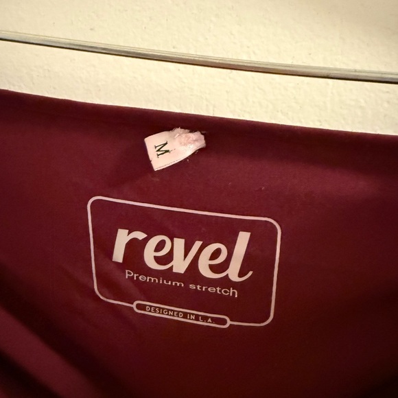 Burgundy scrub top - Picture 2 of 2